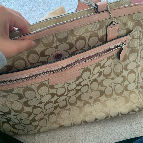 Coach Tote Bag - Picture 5 of 7